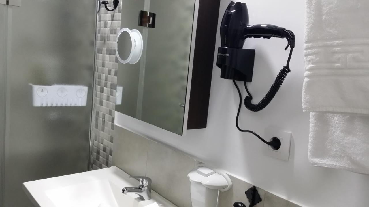 Guest house - Parking Almagro